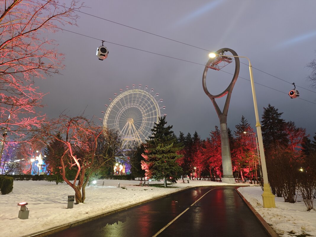 ВДНХ, канатная дорога и колесо обозрения - <<< Наташа >>> ВДНХ, канатная дорога и колесо обозрения - <<< Наташа >>>