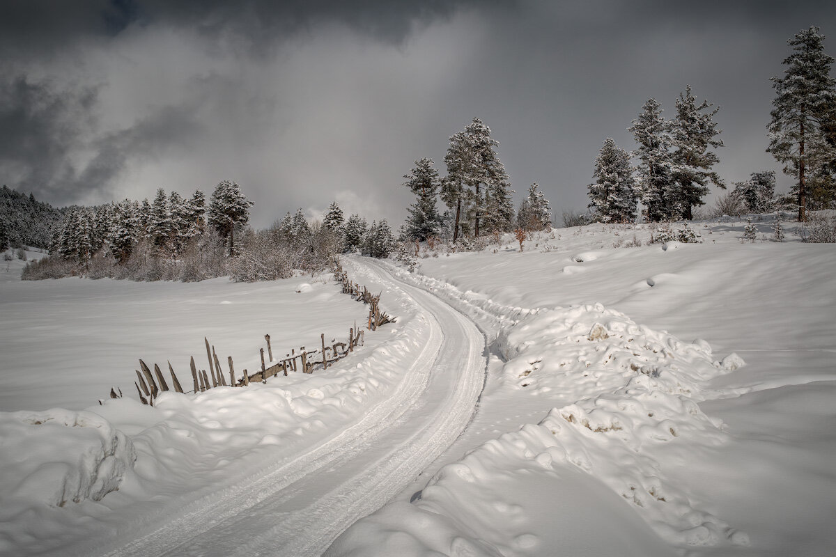 Mountain Winter Road - Fuseboy 