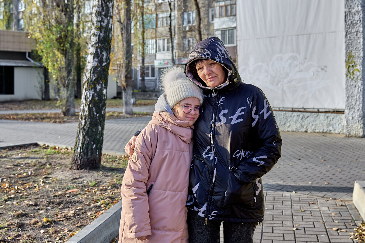 С бабушкой - валера36 . С бабушкой - валера36 .