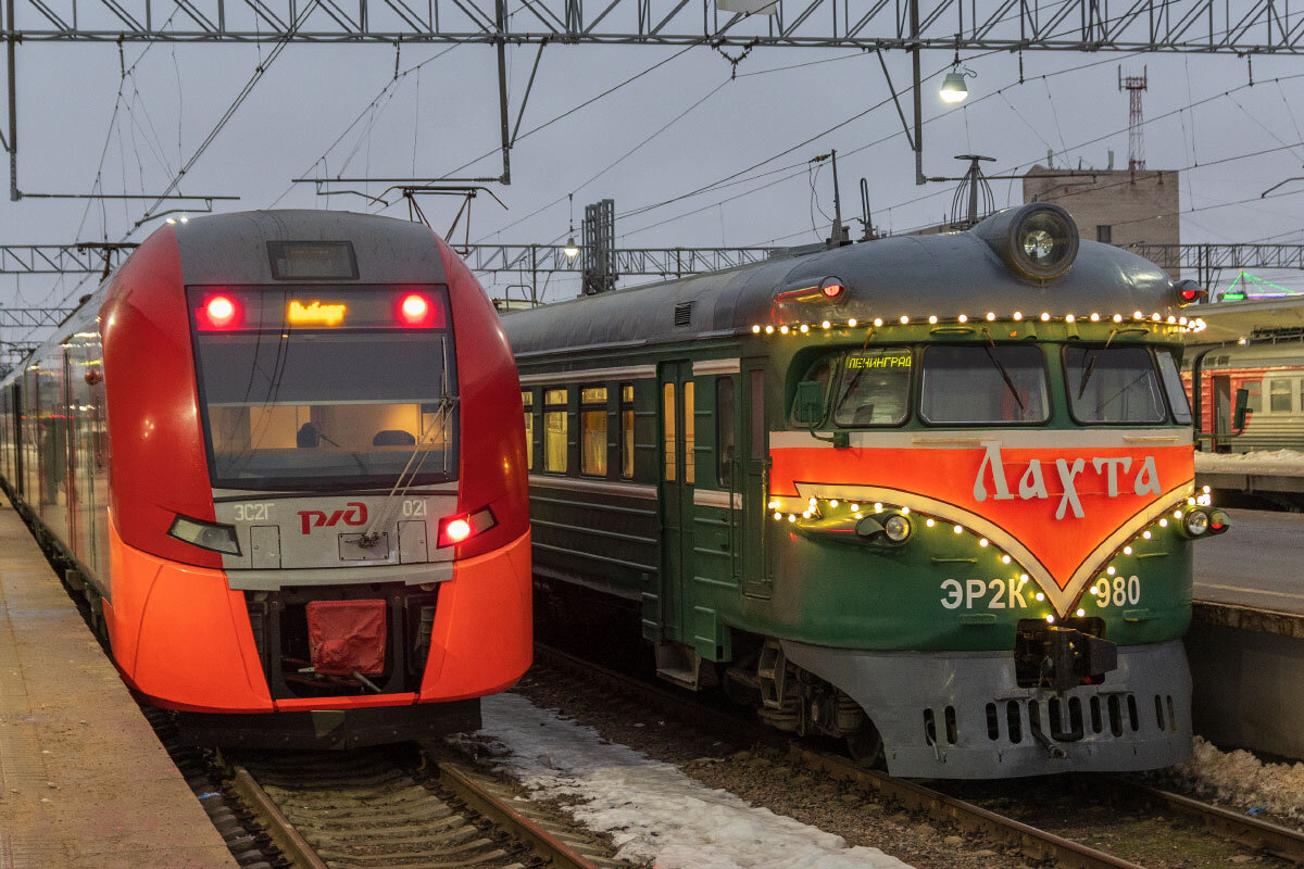 На перроне вокзала. - vladimir Б