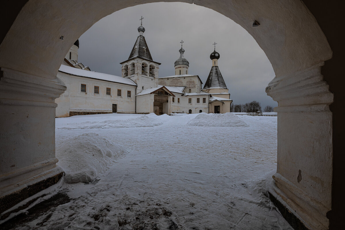 **** - Константин Нестеров