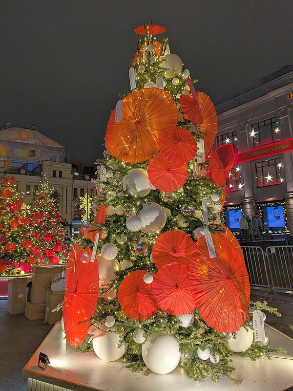 Новогодняя Москва. Ул. Кузнецкий мост. - Ольга Довженко