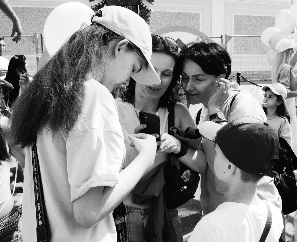 *** - Виктор Никитенко