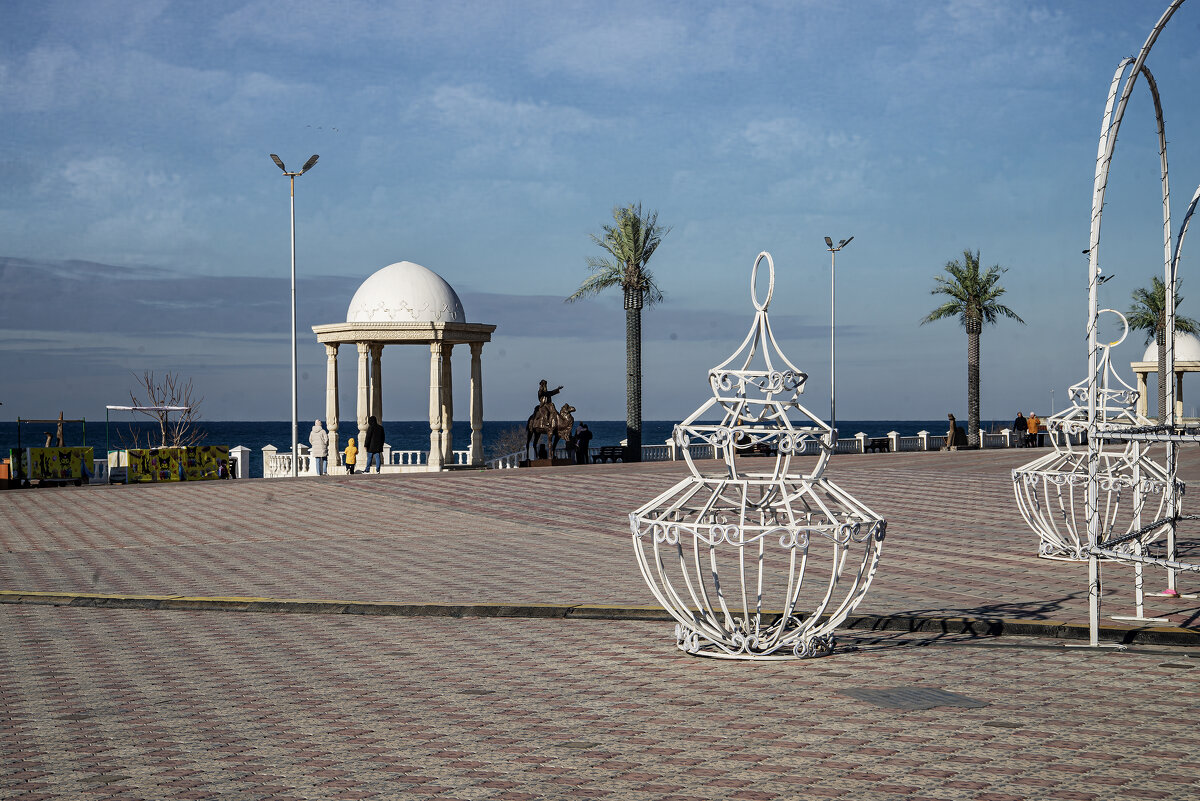 Набережная - Анатолий Чикчирный