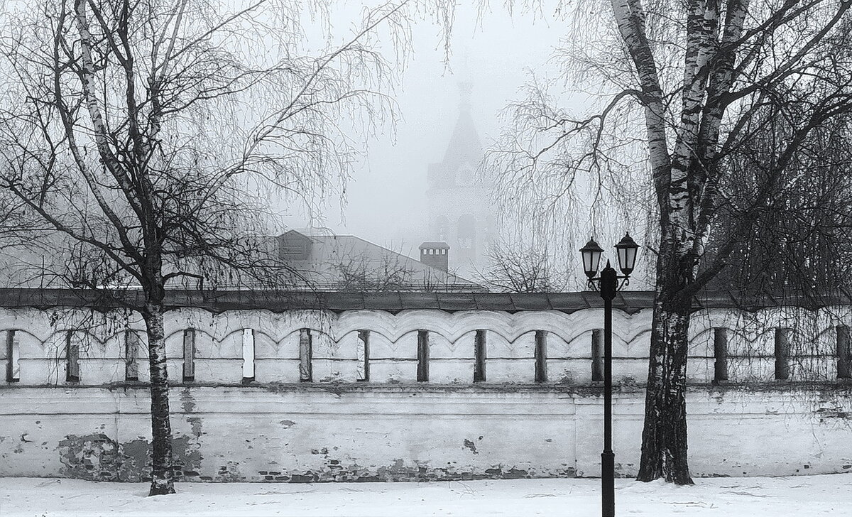 У стены кремля... - Владимир Шошин У стены кремля... - Владимир Шошин