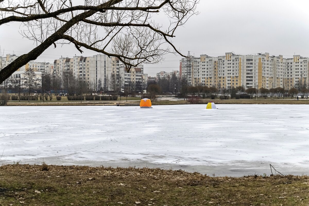 У рыбаков второй дом - палатка - Валерий Иванович У рыбаков второй дом - палатка - Валерий Иванович