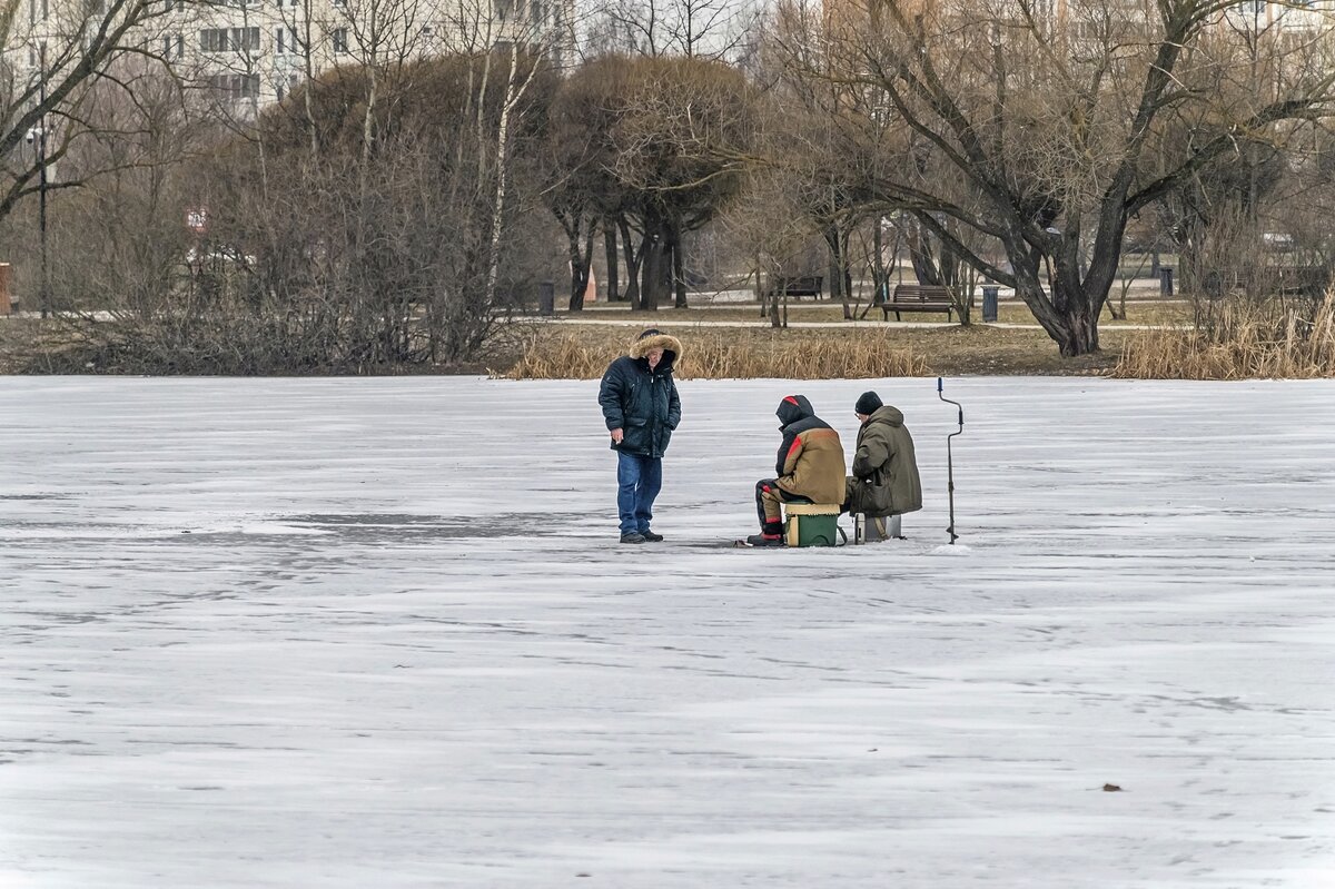 На троих - Валерий Иванович