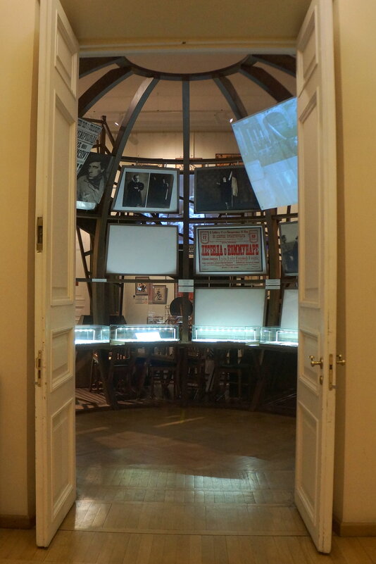 зал авангарда - zavitok *