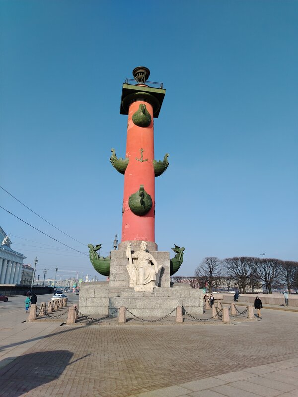 Ростральная колонна - Валентина Жукова Ростральная колонна - Валентина Жукова