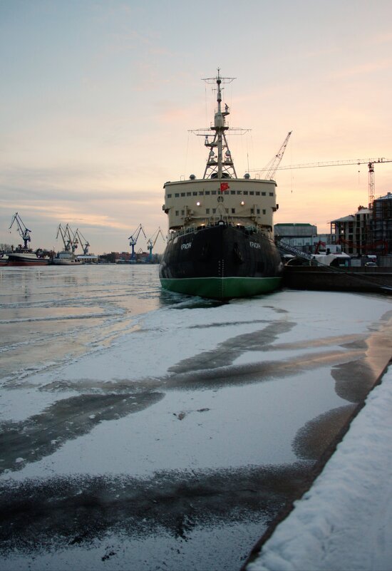Ледокол Красин - Наталья Герасимова Ледокол Красин - Наталья Герасимова