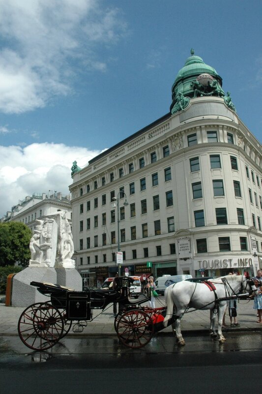 Городская площадь в центре Вены - Alexandra Sakharova