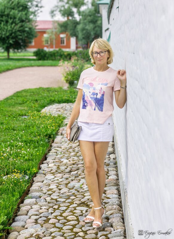 Девушка в белом - Евгений Ермаков