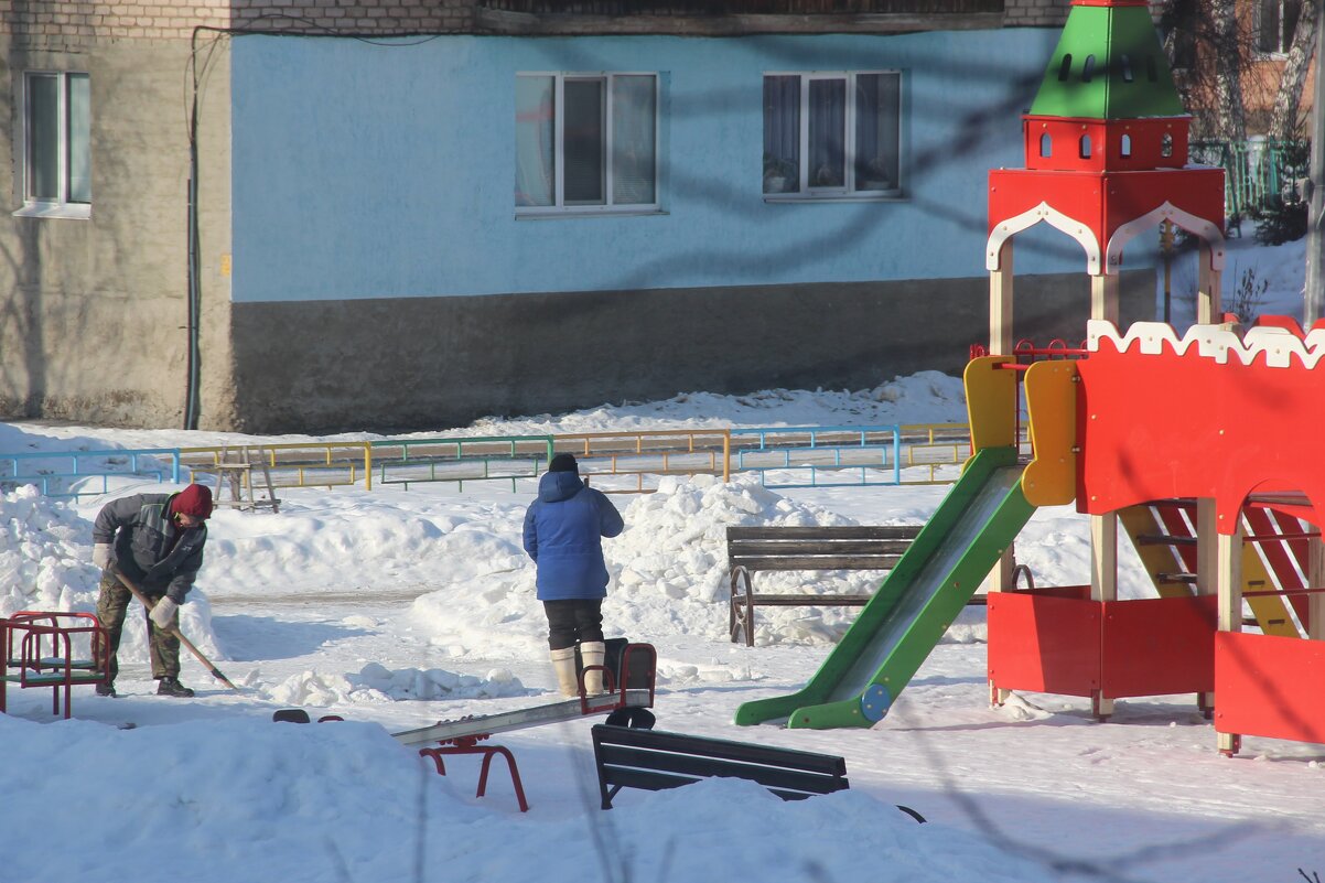 Мой двор. - Венера Чуйкова