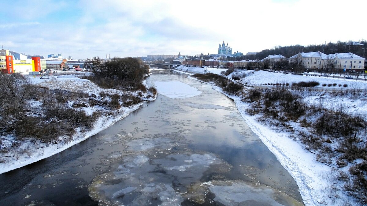 Днепр в городе не замёрз. - Милешкин Владимир Алексеевич 