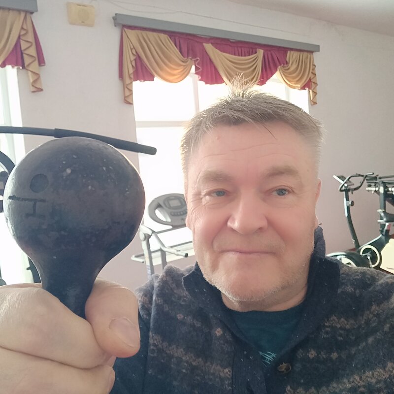 Гимнастика,с гантельками - Андрей Хлопонин