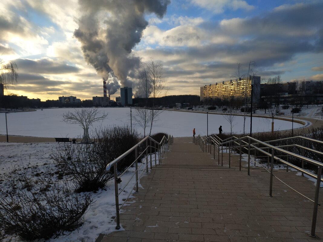 Моя Москва: тема с вариацией - Андрей Лукьянов Моя Москва: тема с вариацией - Андрей Лукьянов