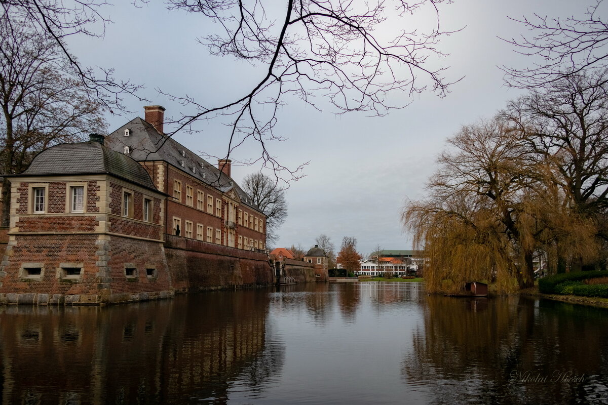 Замок в декабре... - Николай Гирш Замок в декабре... - Николай Гирш