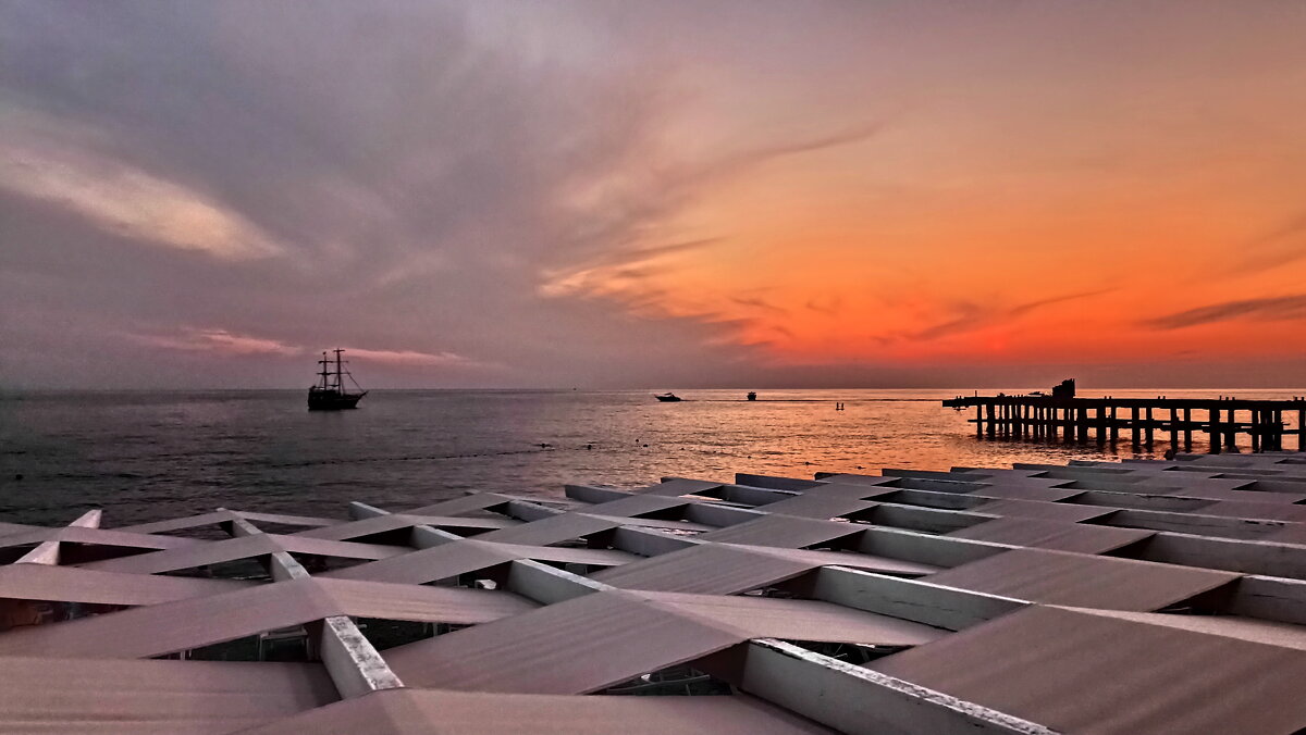 Закат на Чёрном море - lyudmila Курлова Закат на Чёрном море - lyudmila Курлова