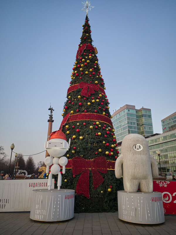 Ёлка у метро Трубная - Andrew 