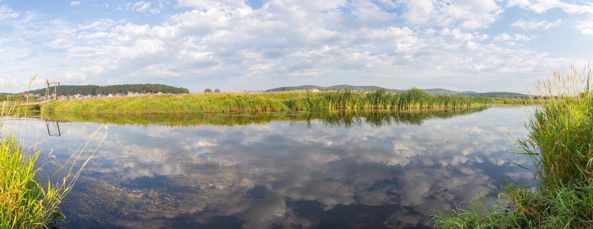 Летнее утро на реке Миасс (панорама). - Алексей Трухин