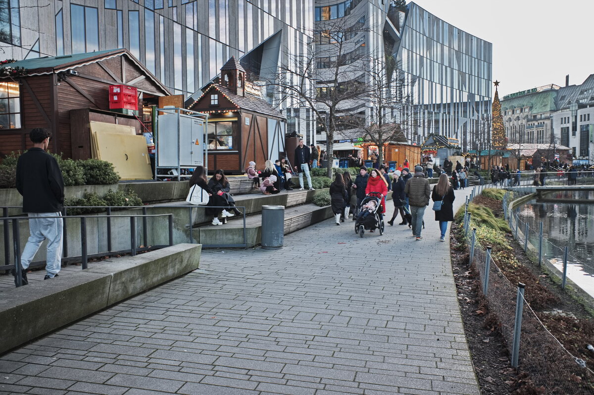 *** - Witalij Loewin