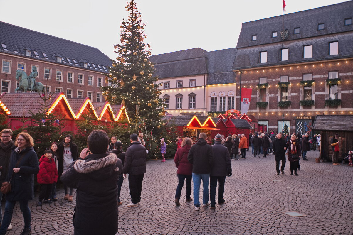 *** - Witalij Loewin