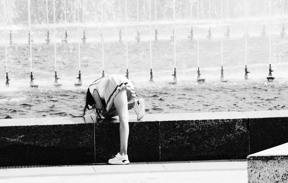 МЫЛА МАРУСЕНЬКА ... - Виктор Никитенко МЫЛА МАРУСЕНЬКА ... - Виктор Никитенко