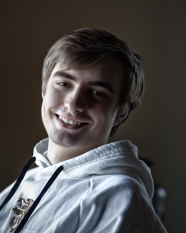 * - Александр Лисовский