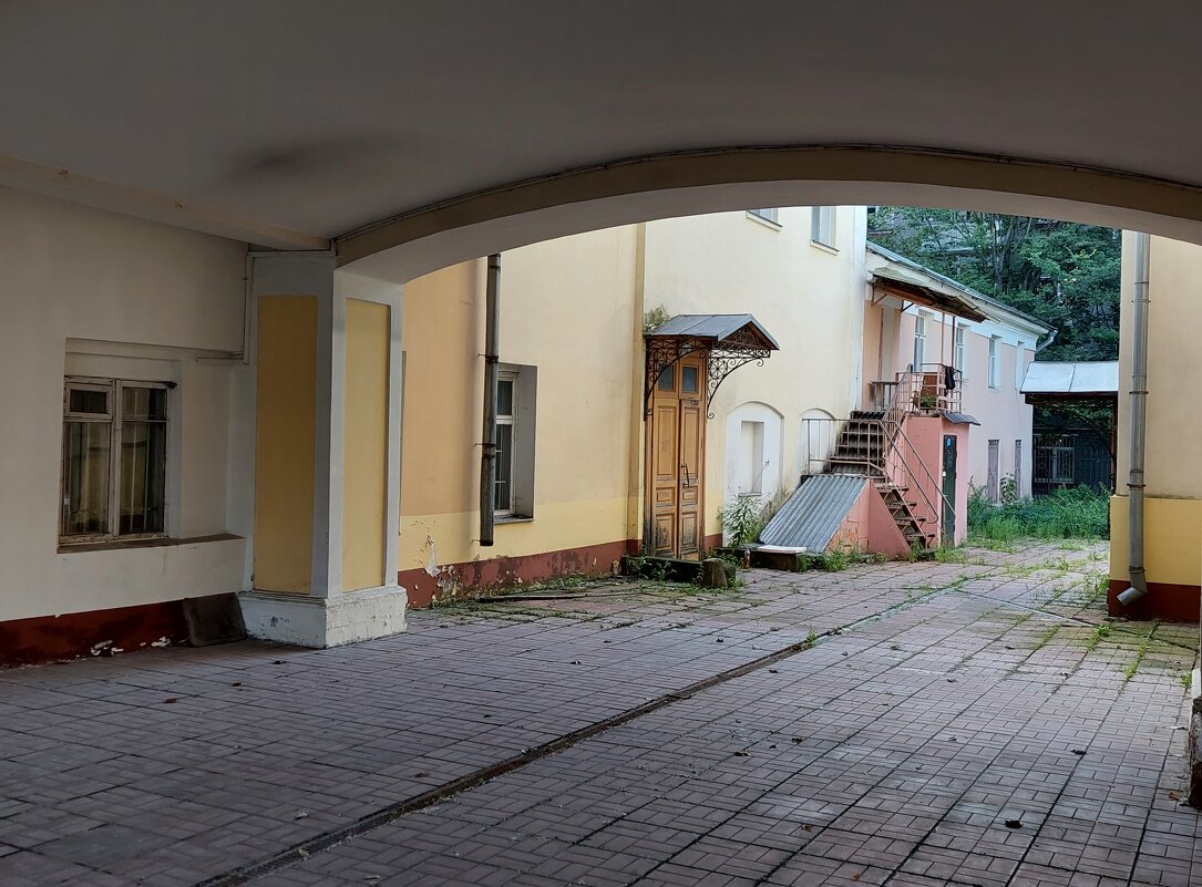 Дворики Таганки - ИРЭН@ .