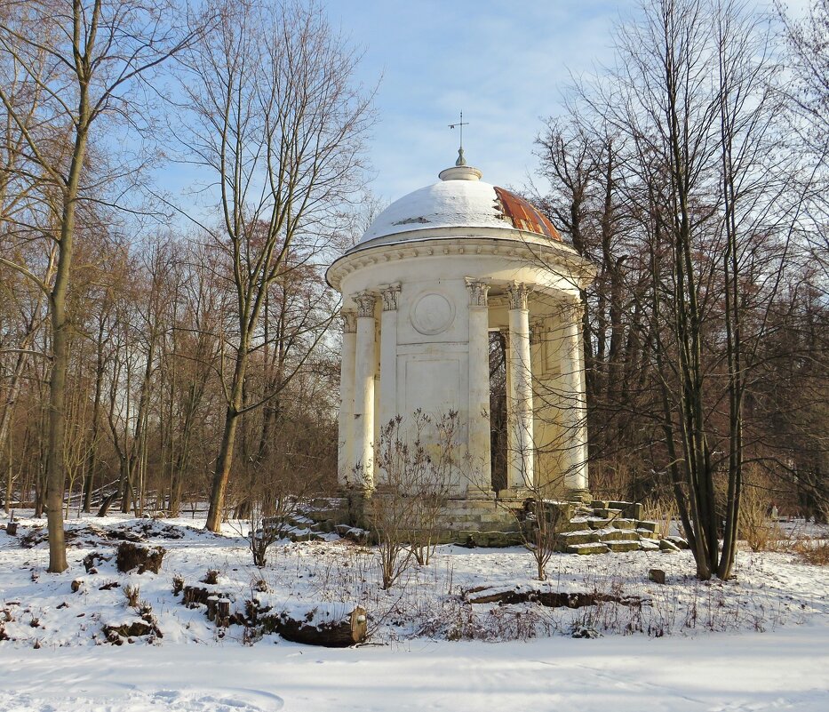 Ротонда на зимнем пруду - Андрей Снегерёв