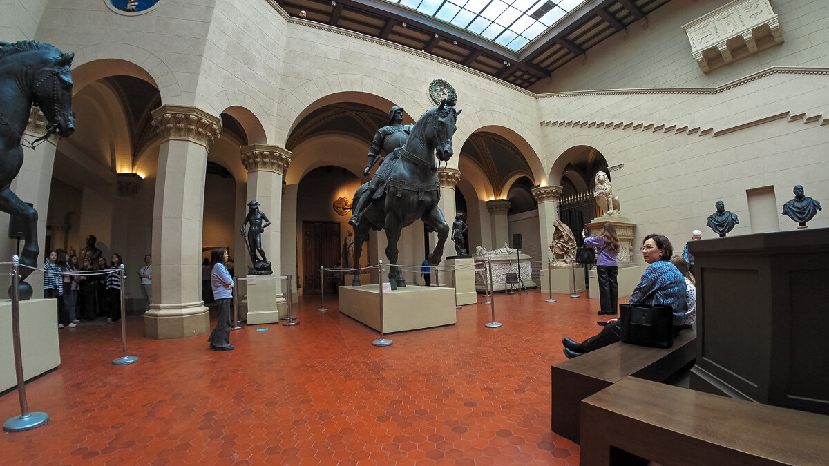 Зарисовка из Музея - юрий поляков