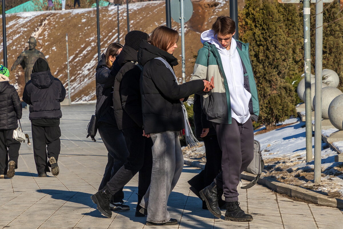Любимая, я тебя поведу к самому краю Вселенной .... - Анатолий. Chesnavik. Любимая, я тебя поведу к самому краю Вселенной .... - Анатолий. Chesnavik.
