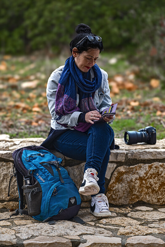 A break from photo hunting - Shmual & Vika Retro A break from photo hunting - Shmual & Vika Retro