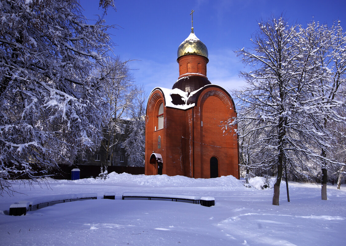 Церковь Одинокого воина в парке Соловьи/ Брянск - Евгений 