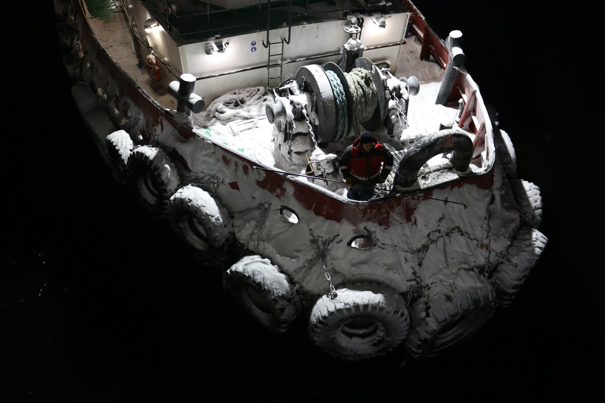 Буксир для "Клавдии Еланской" зимой - Ольга Буксир для "Клавдии Еланской" зимой - Ольга