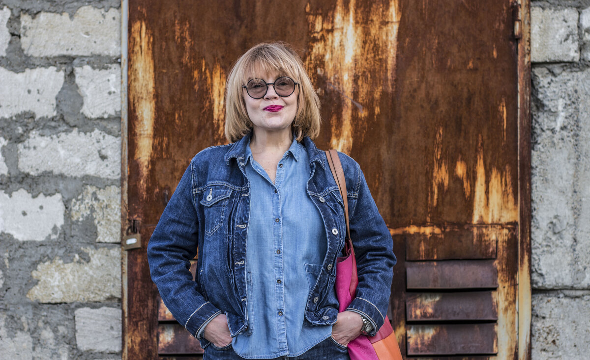 Иринушка & изысканные ржавые двери - Коля Лукашов