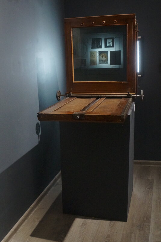 выставка "Внутри старинного фотоаппарата" - zavitok *