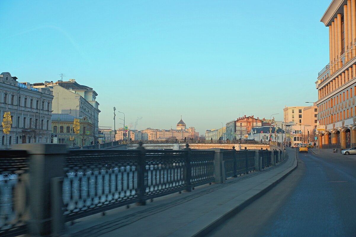 Утро в Москве - Лютый Дровосек Утро в Москве - Лютый Дровосек