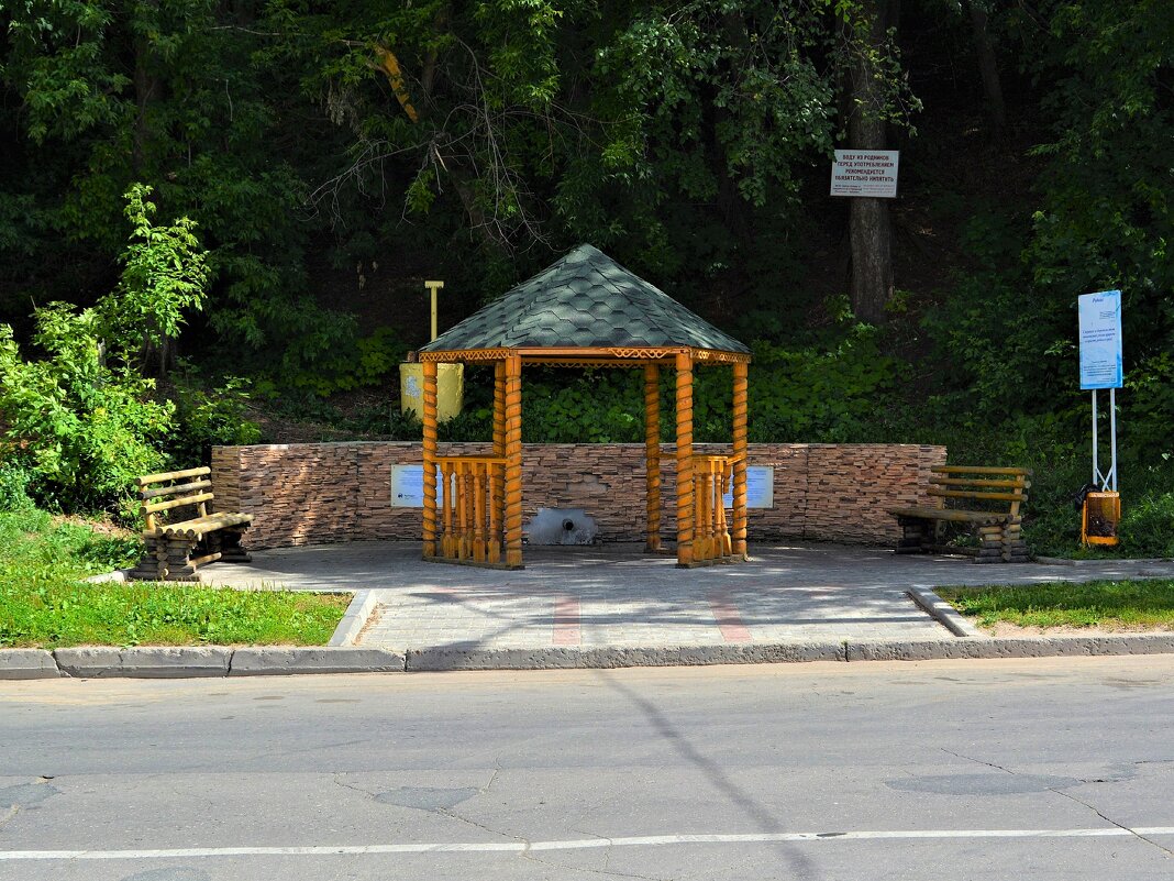 Чебоксары. Родник по ул. Халтурина. - Пётр Чернега Чебоксары. Родник по ул. Халтурина. - Пётр Чернега