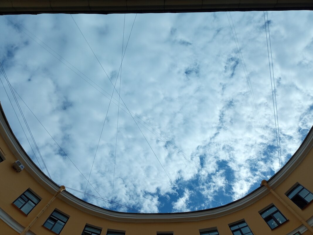 Питерский двор - Юра Светлаков