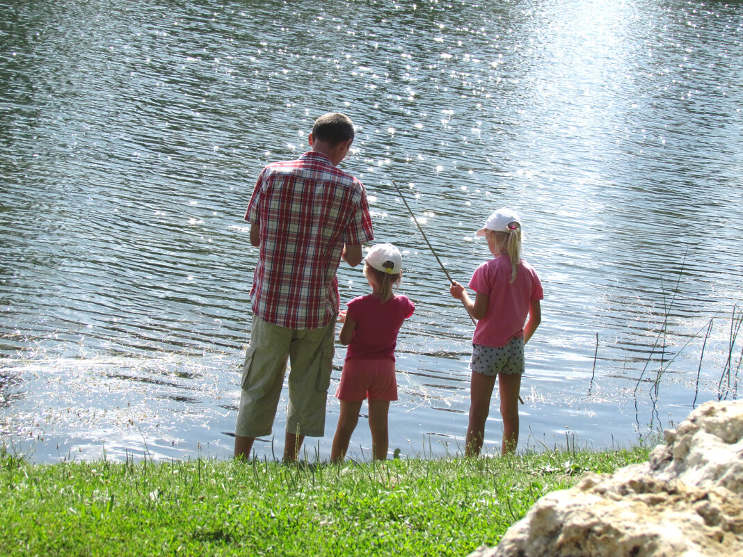 На рыбалке - Валентин Семчишин