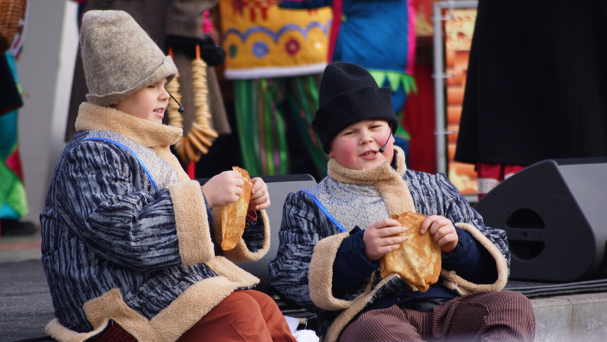 Сейчас навернем по  блинчику... - Вик Токарев