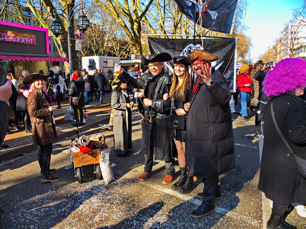 *** - Witalij Loewin