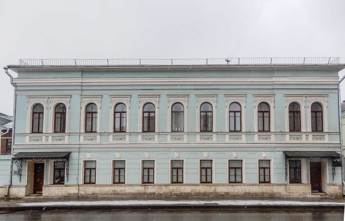 Жилой дом с магазинами - Сергей Лындин Жилой дом с магазинами - Сергей Лындин