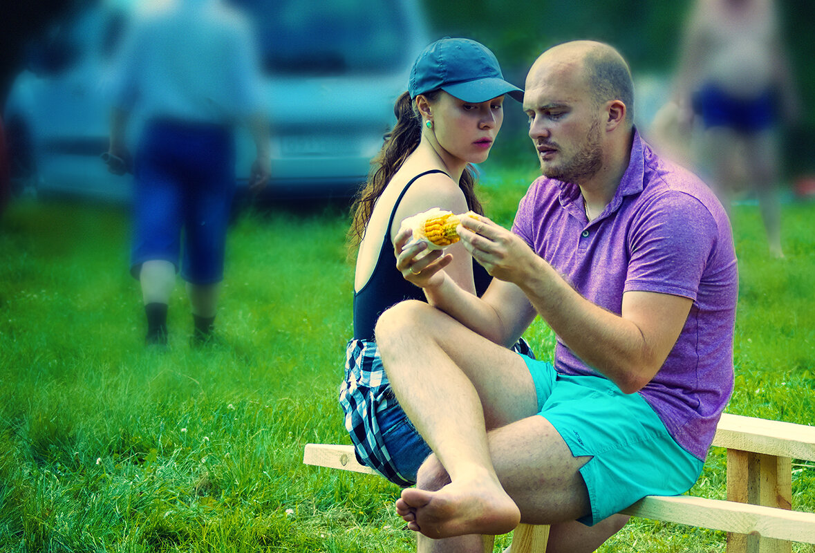 неужели съест всё сам..... - Владимир Матва