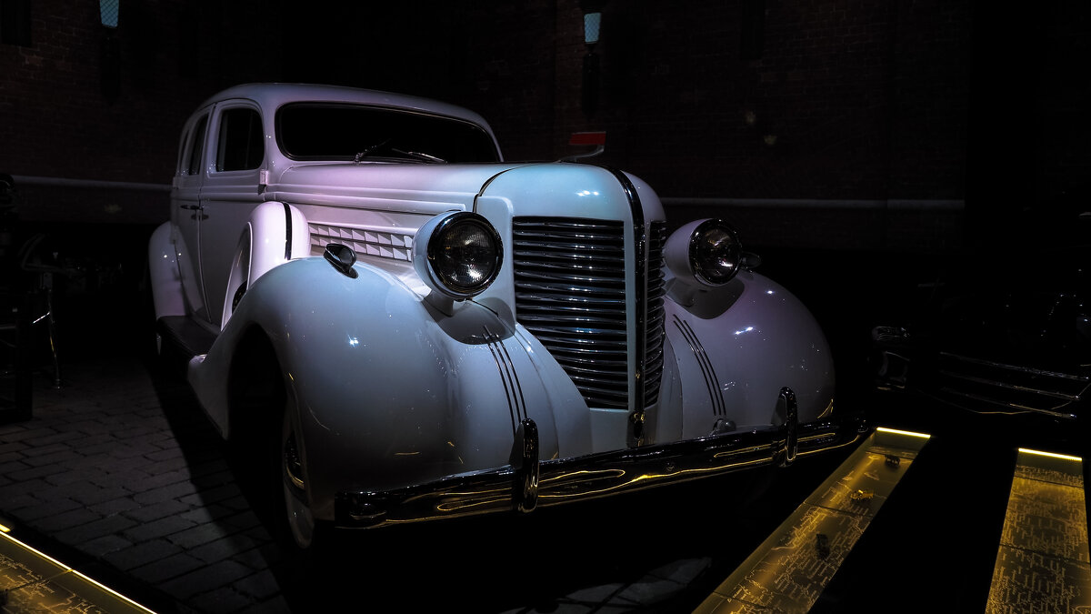 ЗИС - юрий поляков ЗИС - юрий поляков