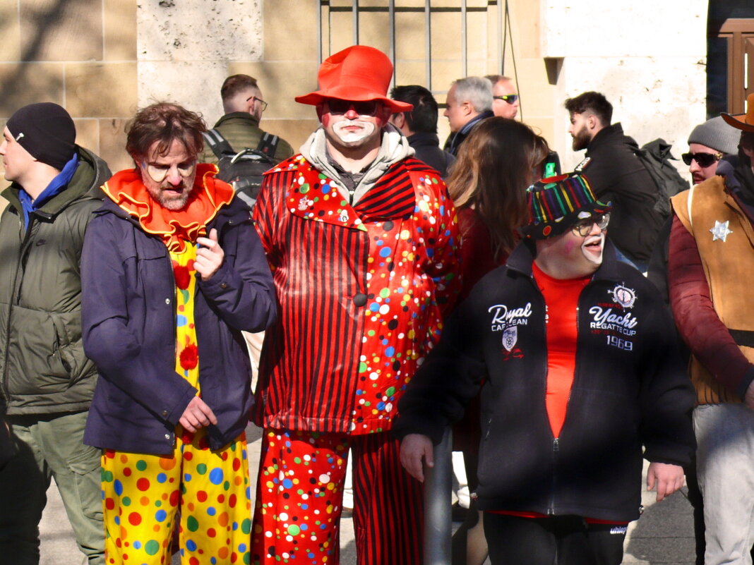 Гости карнавала - 11 - Алексей Кузнецов