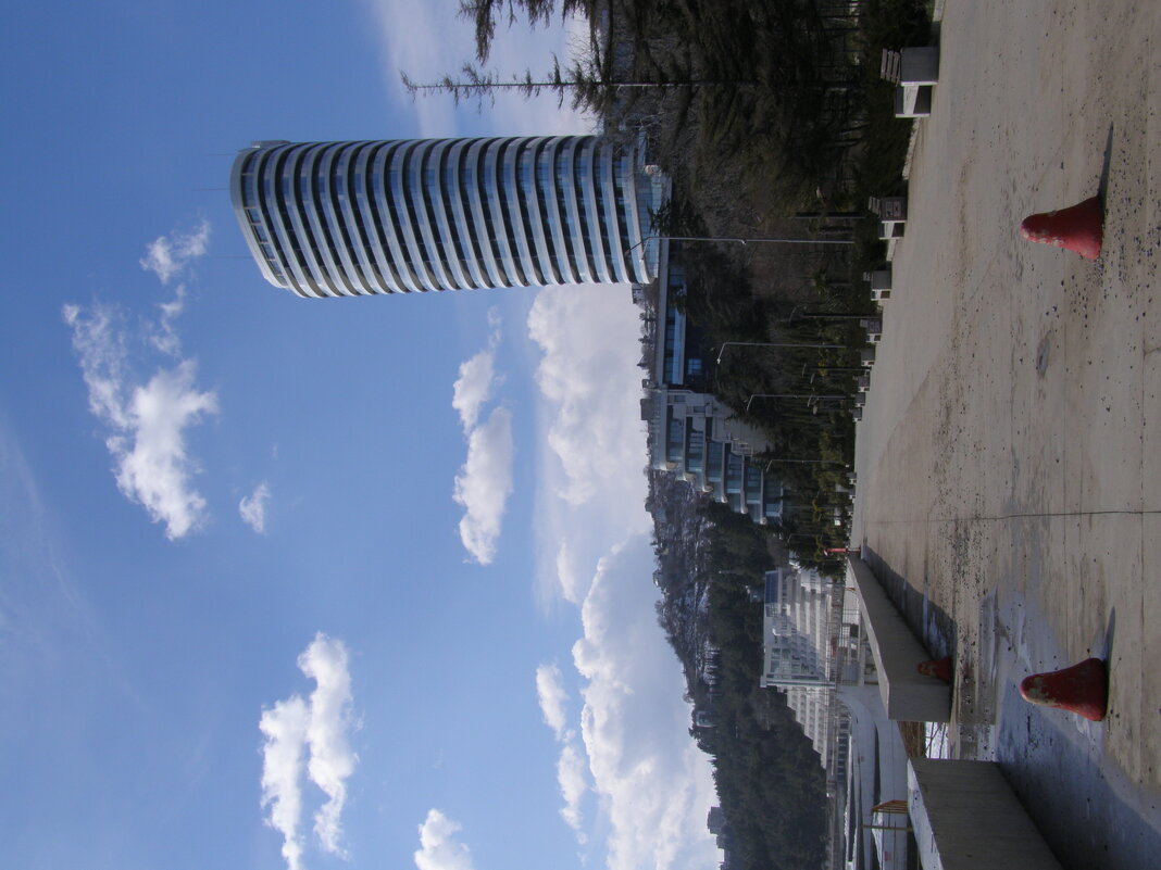 Набережная в районе отеля "Европа" и ЖК "Аю-Даг" - Анна Воробьева