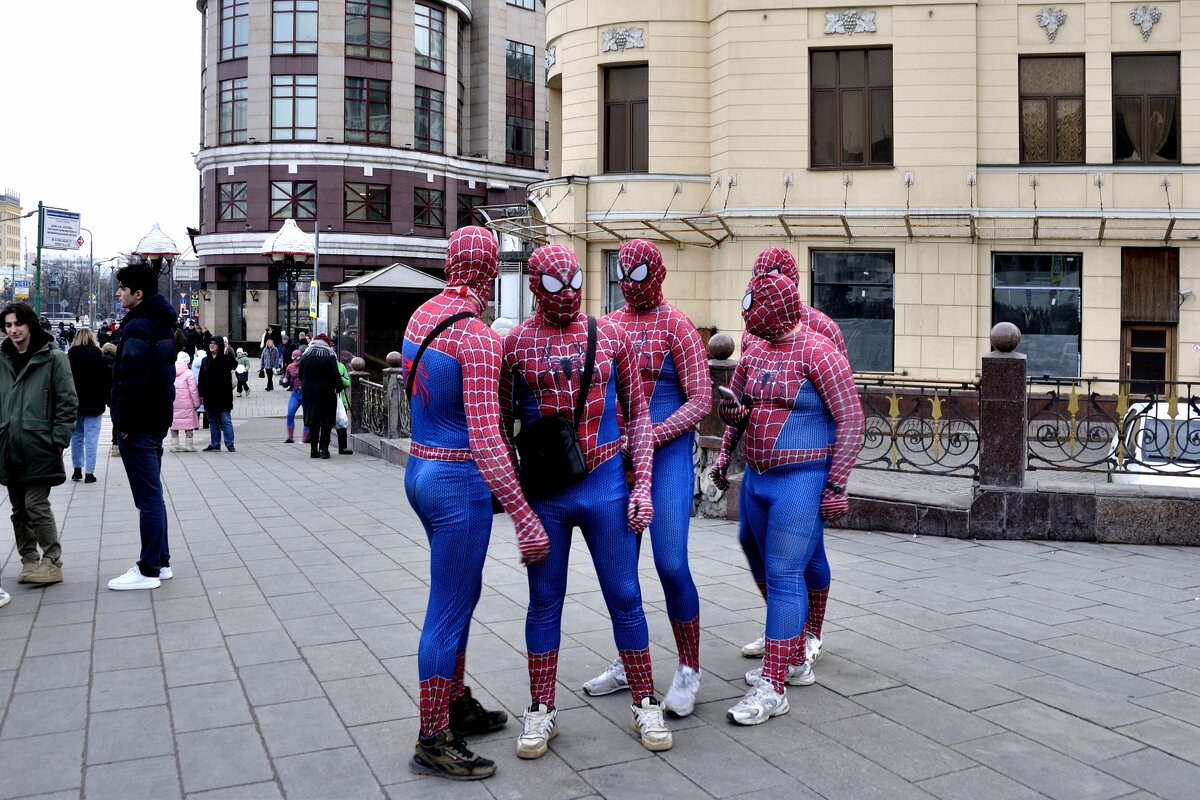 Сейчас еще наши подойдут - Марина Виноградова Сейчас еще наши подойдут - Марина Виноградова