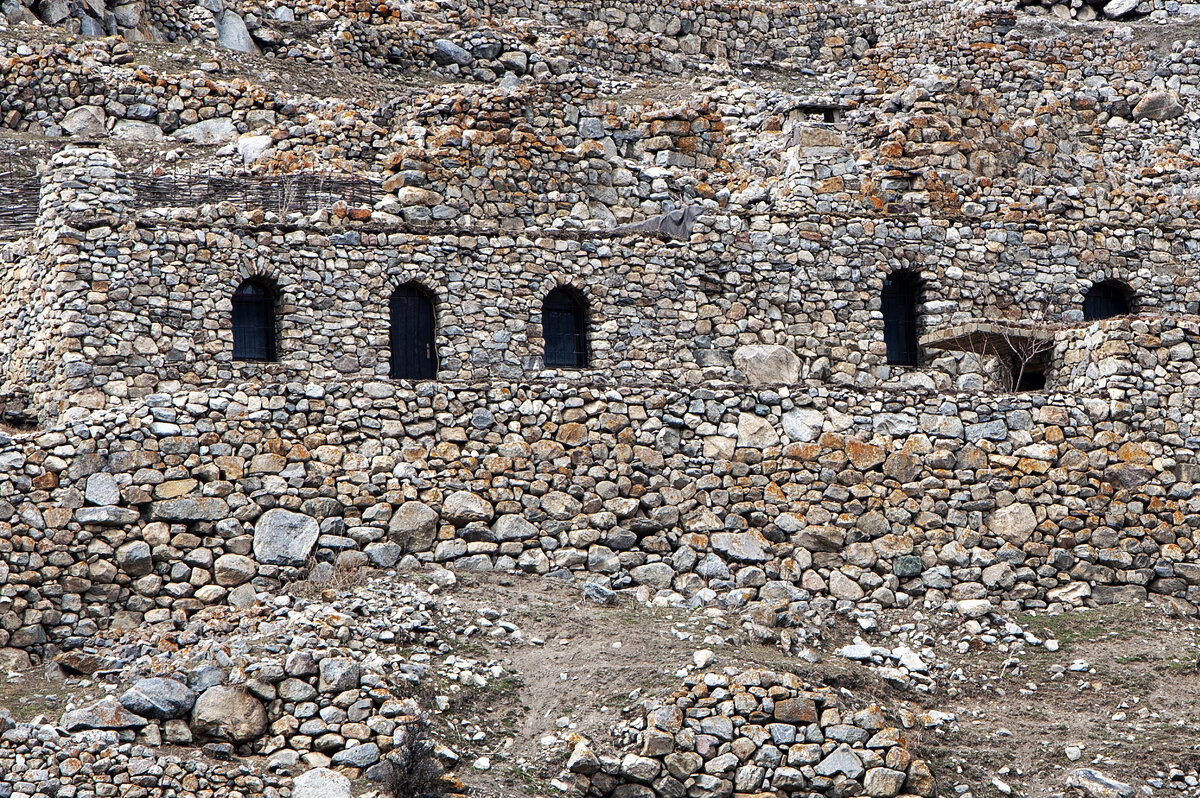 Горная Балкария. 2022 год. Заброшенный аул Кюнлюм - Gen Горная Балкария. 2022 год. Заброшенный аул Кюнлюм - Gen